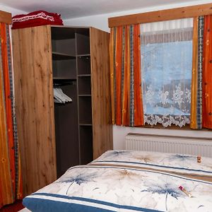 Kamer met een Queen Size Bed